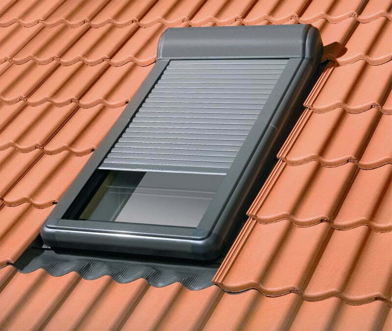 Roleta zewnętrzna FAKRO elektryczna ARZ WiFi do okien dachowych ARZSAAA10214