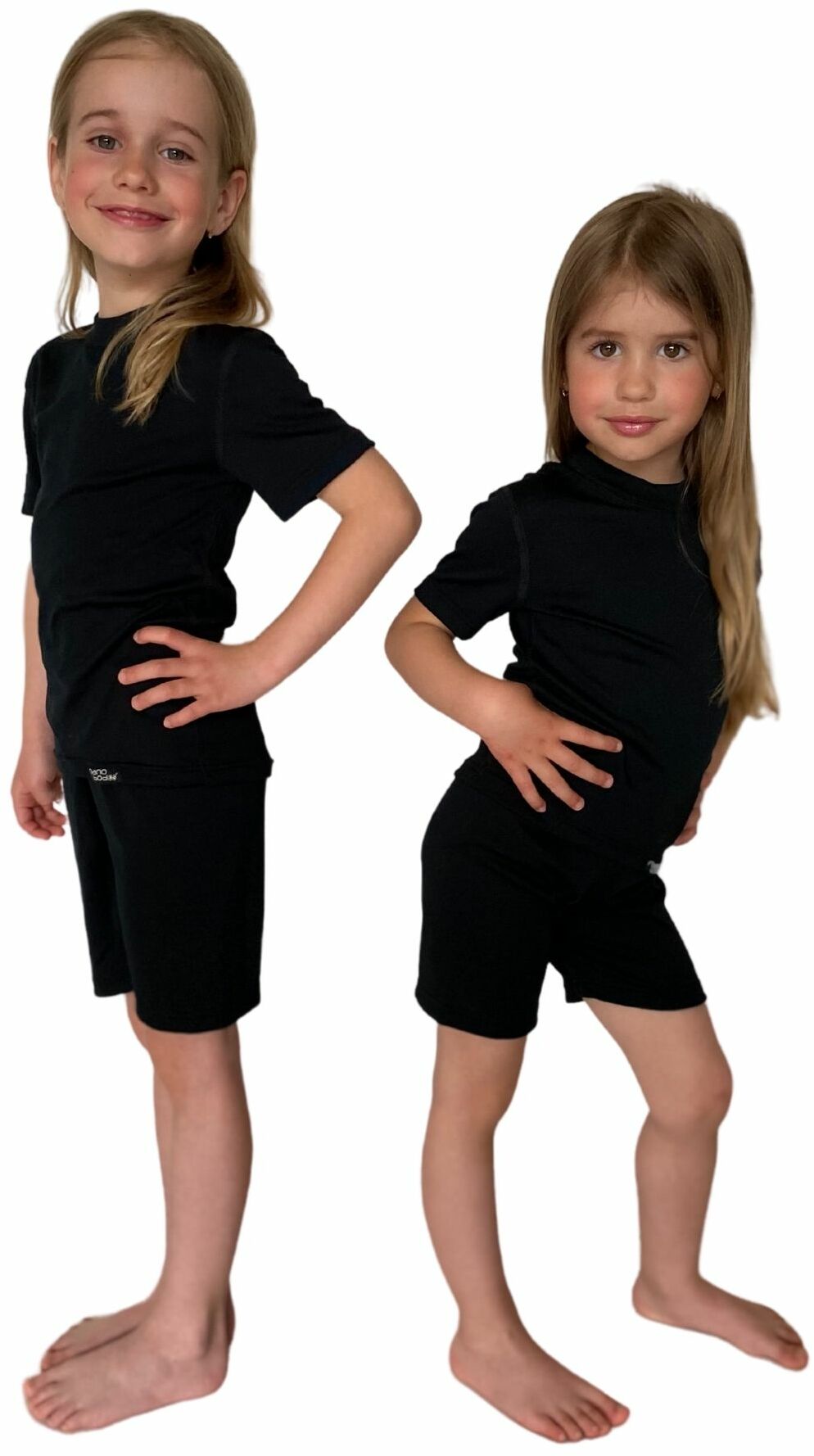 SPORT T-shirt z krótkim rękawem - dziecięca .130 .czarny