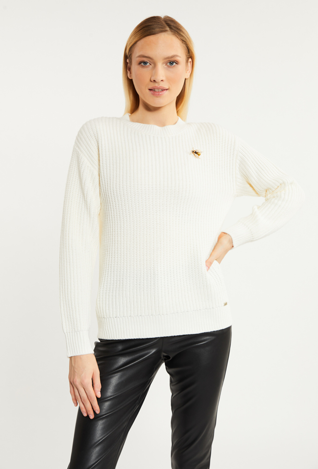 Casualowy sweter z ozdobną broszką - Monnari