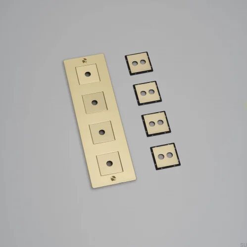 Ramka z wypełnieniem pionowa 4G Wall Plate Mosiężna Standard europejski