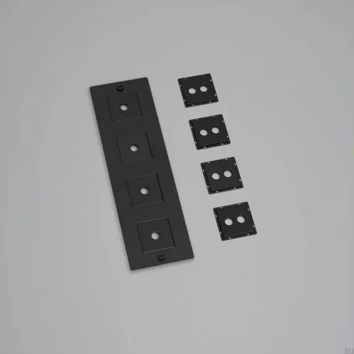Ramka z wypełnieniem pionowa 4G Wall Plate Czarna Standard europejski