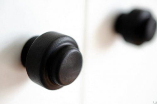 Gałka meblowa Hip 30 Aluminium czarna