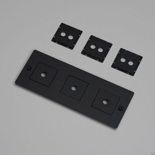 Ramka z wypełnieniem pozioma 3G Wall Plate Czarna Standard europejski