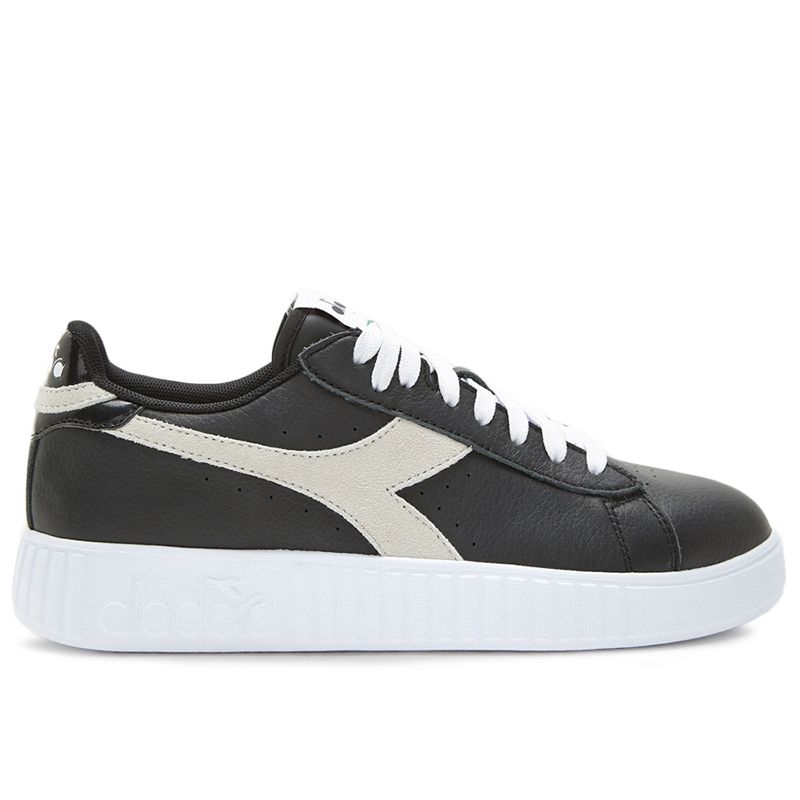 Buty Diadora Game Step Premium Tumbled 501.178738-C0200 - czarne