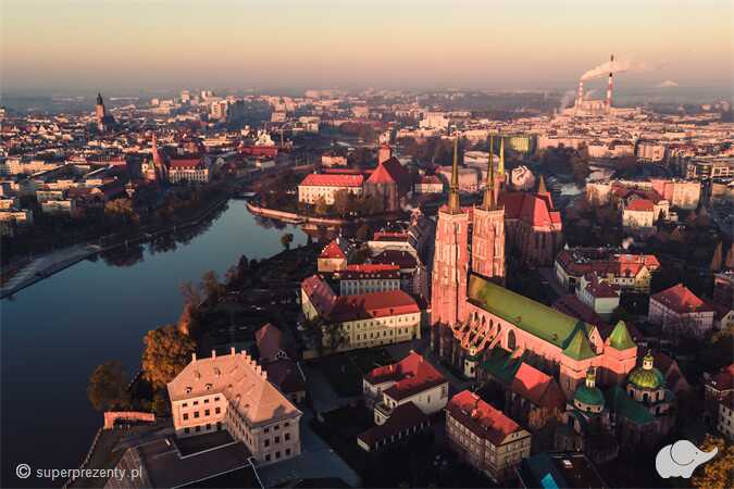 Lot zapoznawczy samolotem