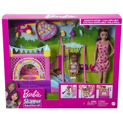 Lalka Barbie Skipper Opiekunka Dmuchany zamek HHB67