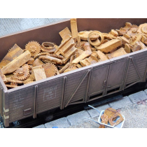 Zardzewiały metalowy złom 100 g