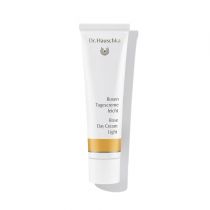 Dr. Hauschka Lekki krem na dzień z wyciągiem róży do skóry wrażliwej 30 ml