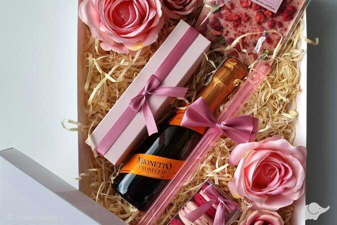 Kobiecy prezentowy Box z Prosecco