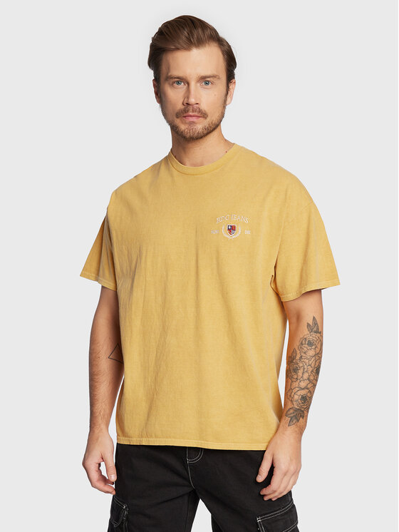 BDG Urban Outfitters T-Shirt 74268467 Żółty Regular Fit