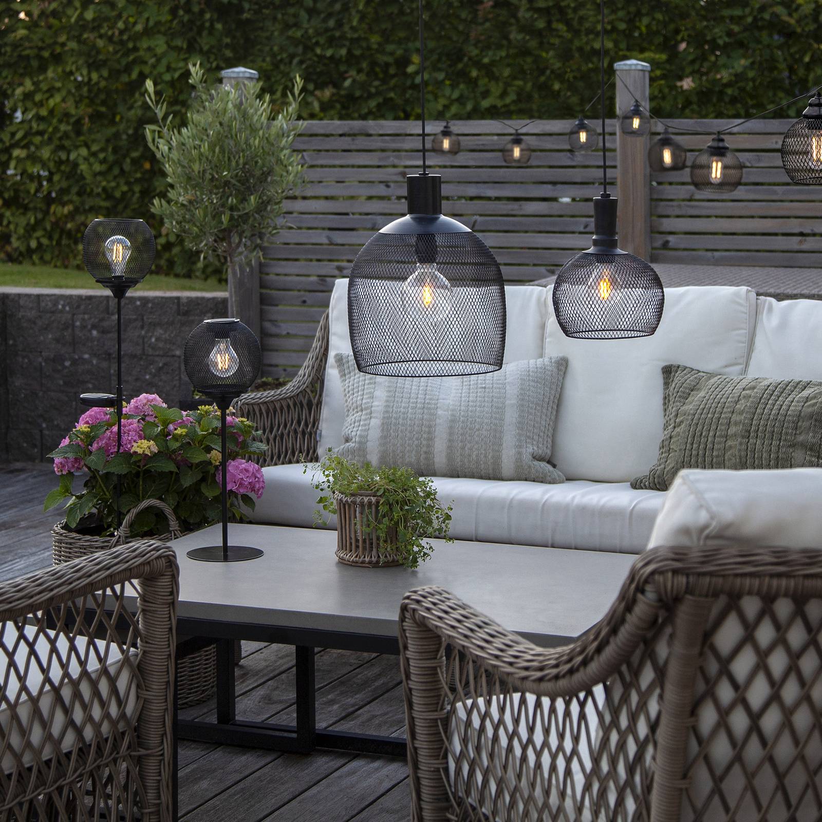 Lampa solarna LED Sunlight z grotem ziemnym