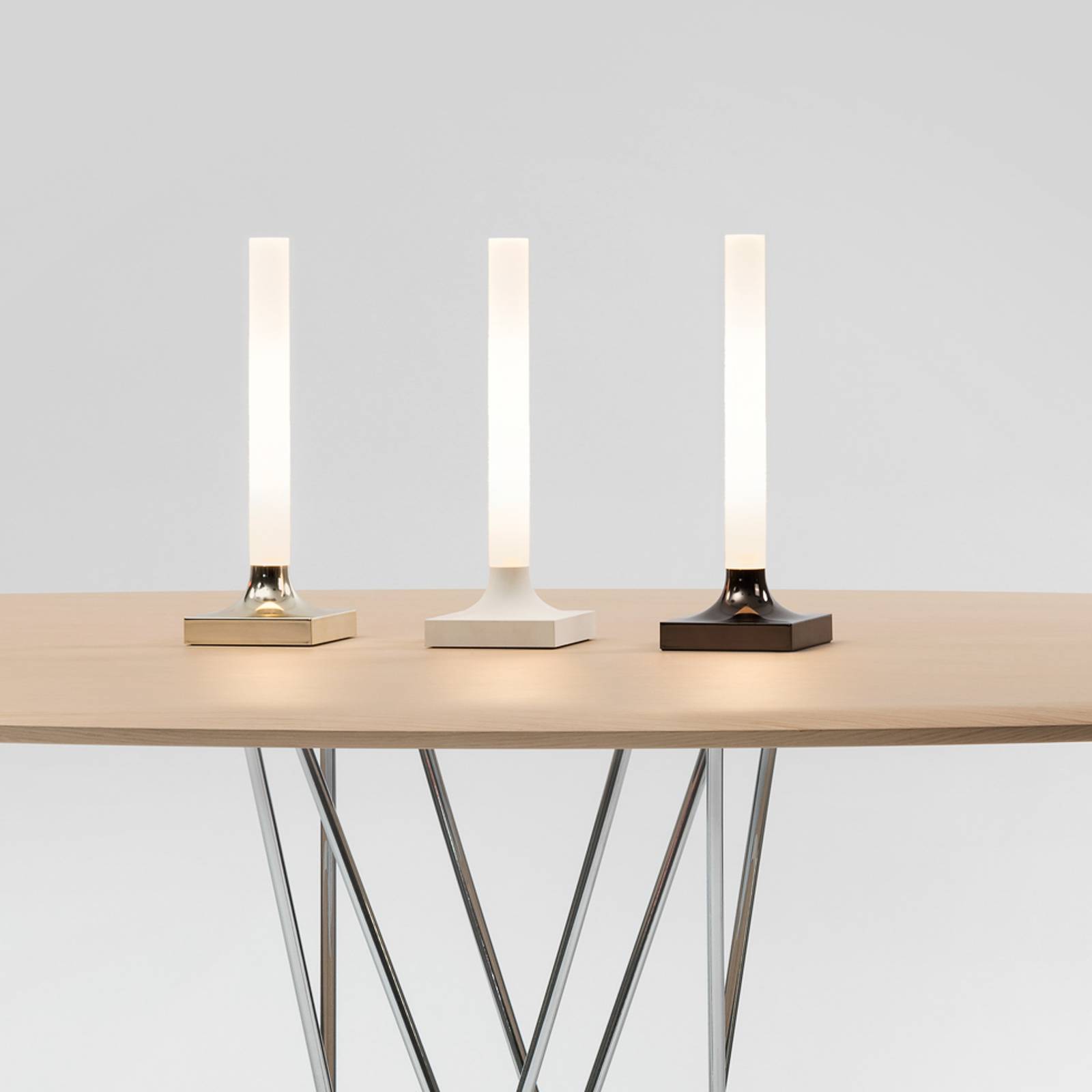 Kartell Goodnight lampa stołowa LED IP20 szampan