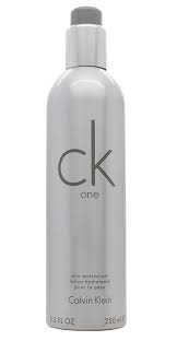 Calvin Klein CK One nawilżająca mgiełka do ciała spray 250ml