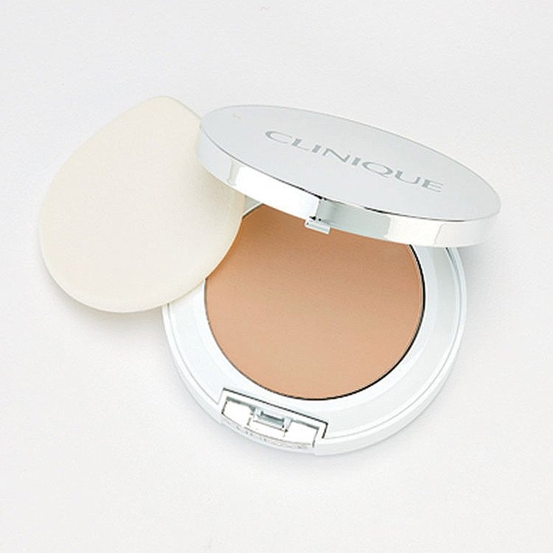 Clinique Beyond Perfecting, podkład w pudrze i korektor 15 Beige, 14,5 g