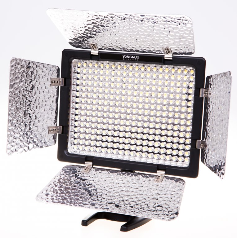 YONGNUO Lampa LED YN-300LEDIII 5500K + zasilacz YN300IIILEDxYN12V2A