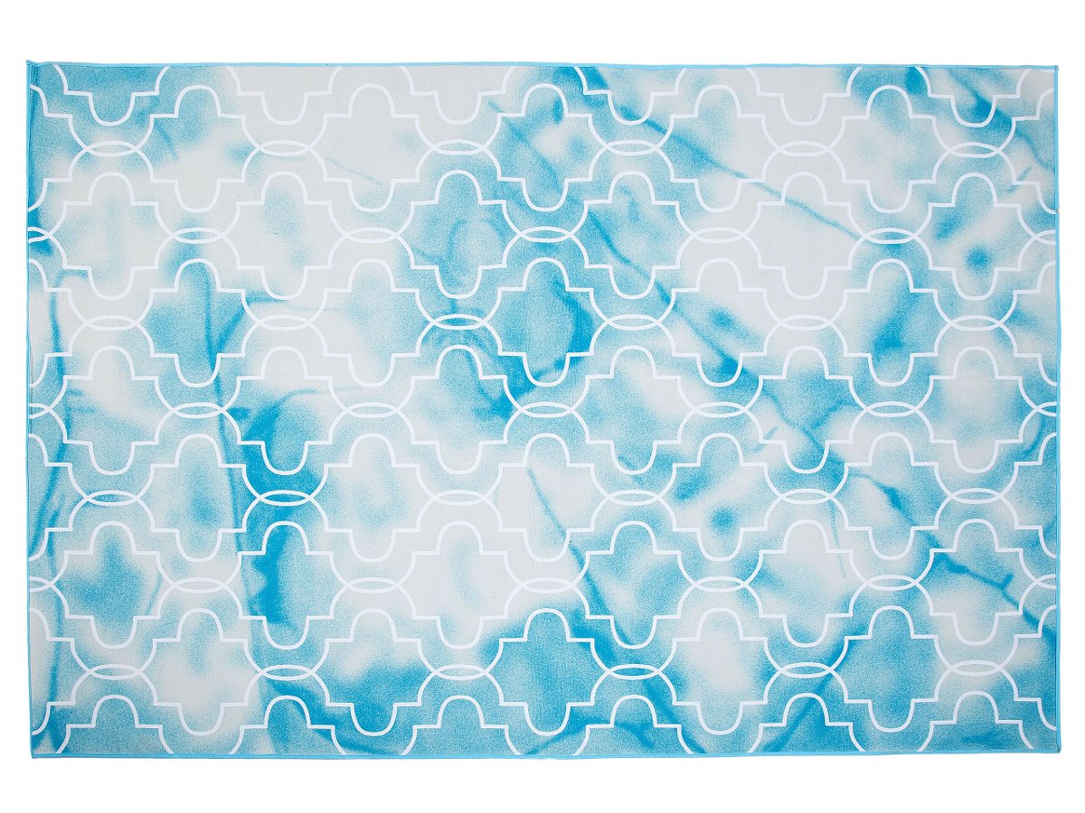 Beliani Dywan jasnoniebieski 140 x 200 cm krótkowłosy ELAZIG