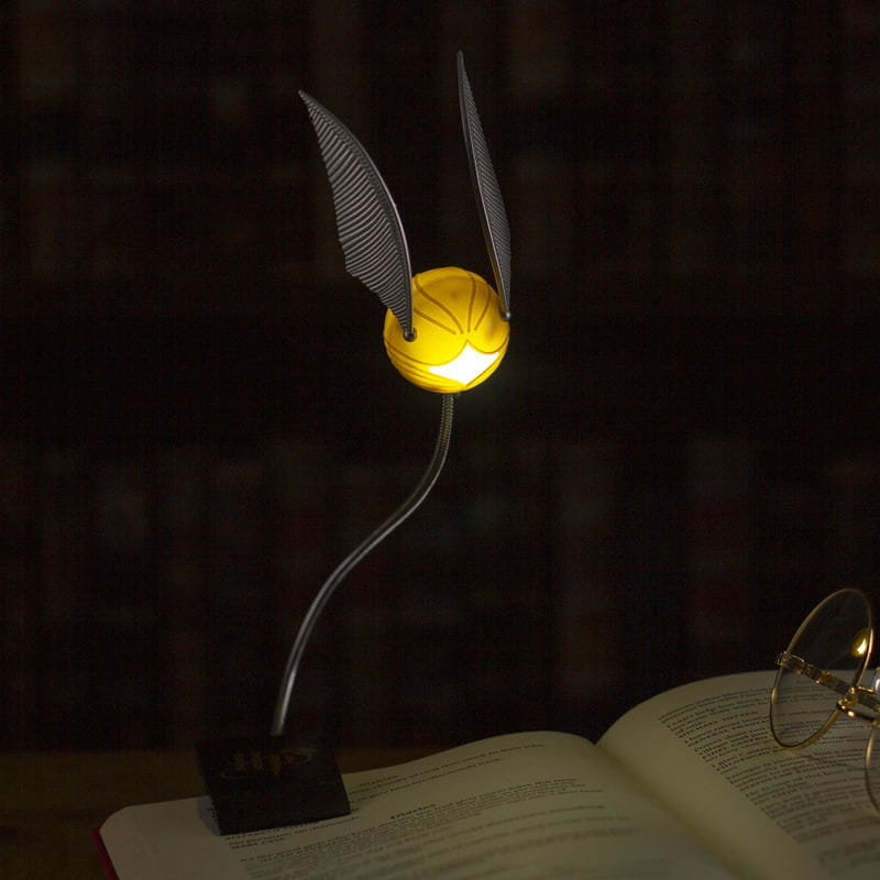 Paladone Paladone Golden Snitch Lumi Clip | Wygodna lampka do czytania o tematyce Harry Potter | Podwójne zasilanie przez baterie lub USB, złoto 5055964727499