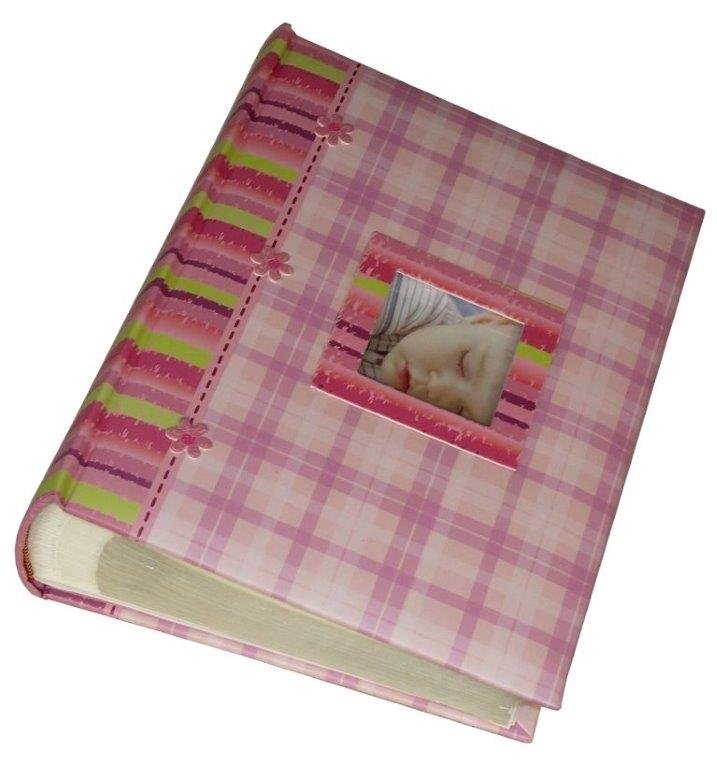 ALBUM DZIECKA dziecięcy szyty na 200 zdjęć 10x15 cm. z opisem AD różowa kratka