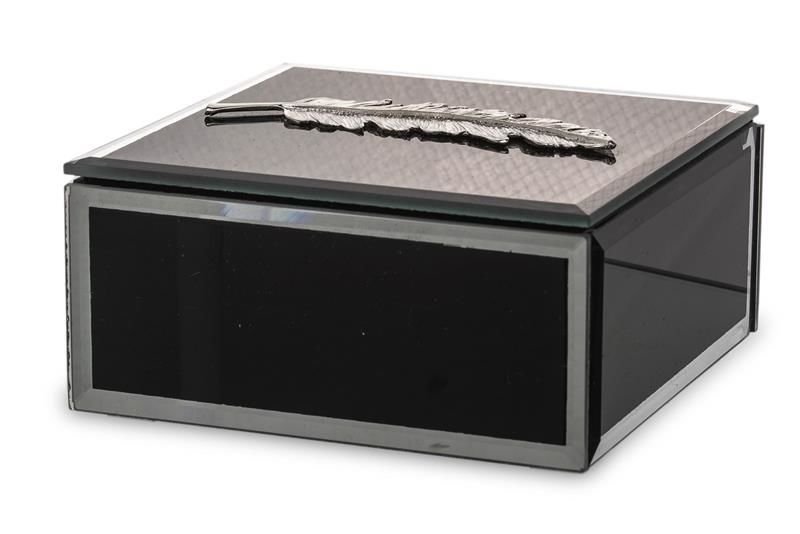 Szkatułka na biżuterię, Czarny