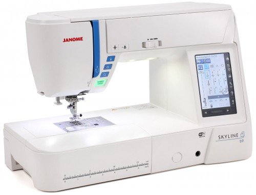 Janome Skyline S9