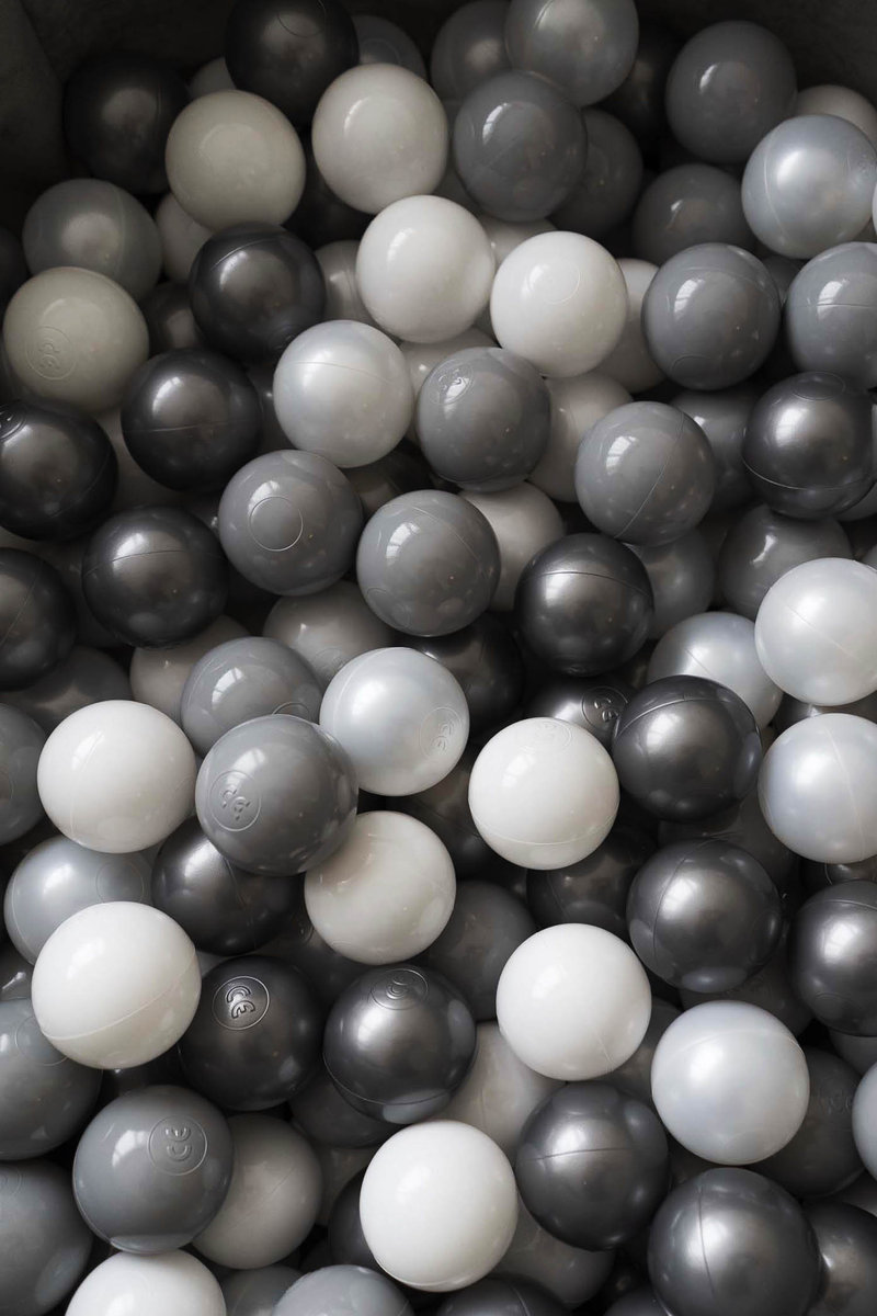 Zestaw 200 piłeczek do suchego basenu  Biały- jasny szary-srebrny