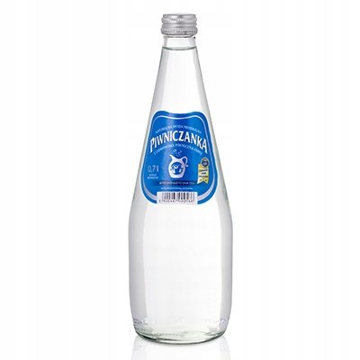 Piwniczanka Naturalna woda mineralna wysokonasycona CO2 Piwniczanka 0,7 l