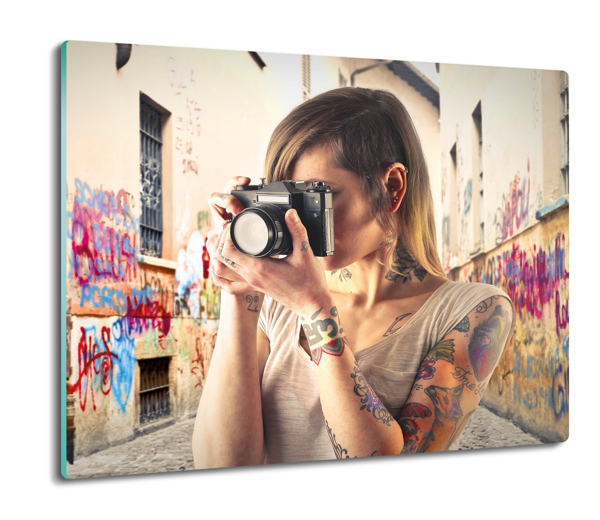 z foto osłonka z grafiką Kobieta aparat mur 60x52, ArtprintCave
