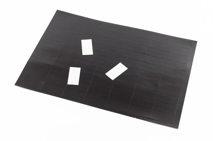 NAKLEJKI MAGNETYCZNE PROSTOKĄTNE - 20x40mm, grubość 0,4mm