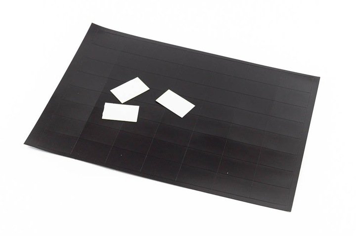 NAKLEJKI MAGNETYCZNE PROSTOKĄTNE - 25x40mm, grubość 0,4mm