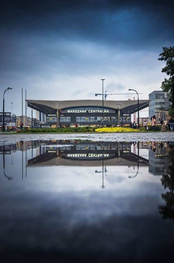 Plakat, Centralna w kałuży, 70x100 cm