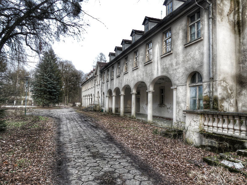 Galeria Plakatu, Plakat, Opuszczony Budynek, 40x30 cm