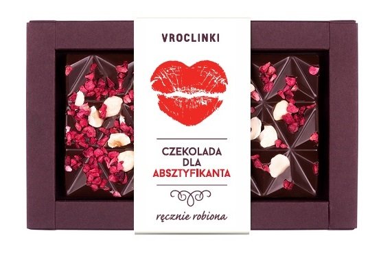 Czekolada Gorzka Z Malinami I Orzechami Laskowymi Dla Absztyfikanta