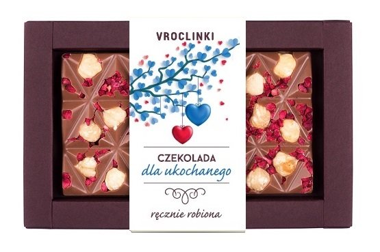Czekolada Mleczna Z Malinami I Orzechami Laskowymi Dla Ukochanego Dwa Serca