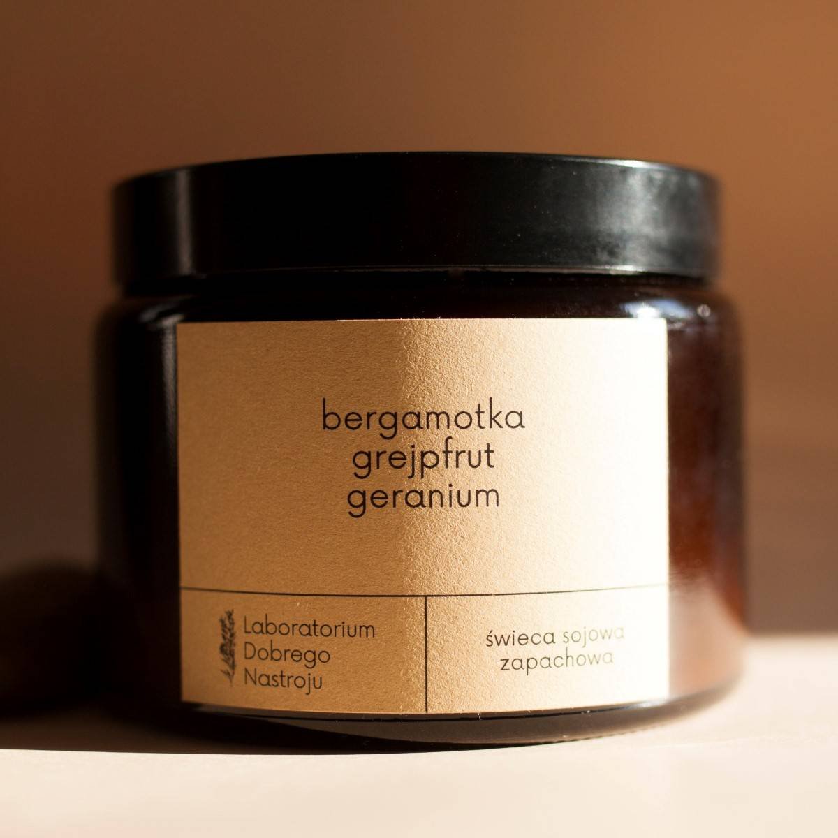 Laboratorium Dobrego Nastroju, Świeca Sojowa: Bergamotka-Grejpfrut-Geranium, 500 ml