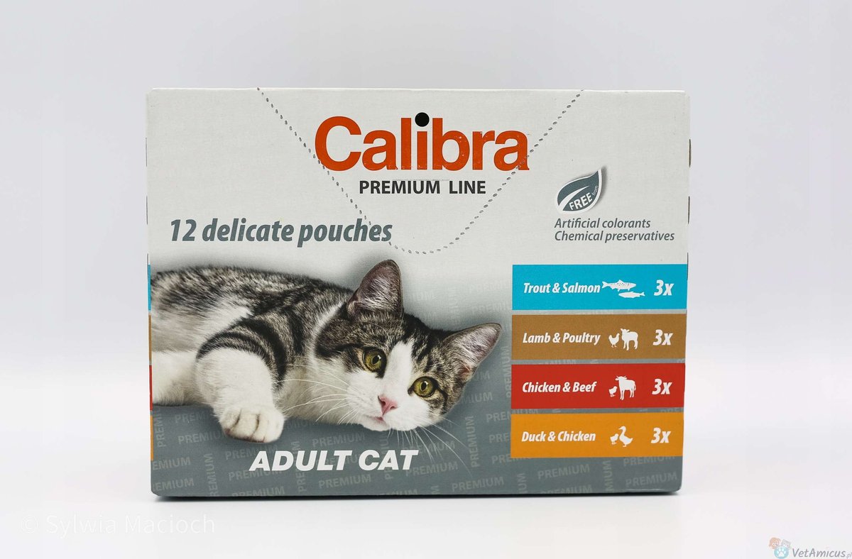 CALIBRA CAT MULTIPACK SASZETKI 100 G x 12 SZT pełnoporcjowa karma dla kotów z łososiem i trocią wołowiną kurczak w sosie