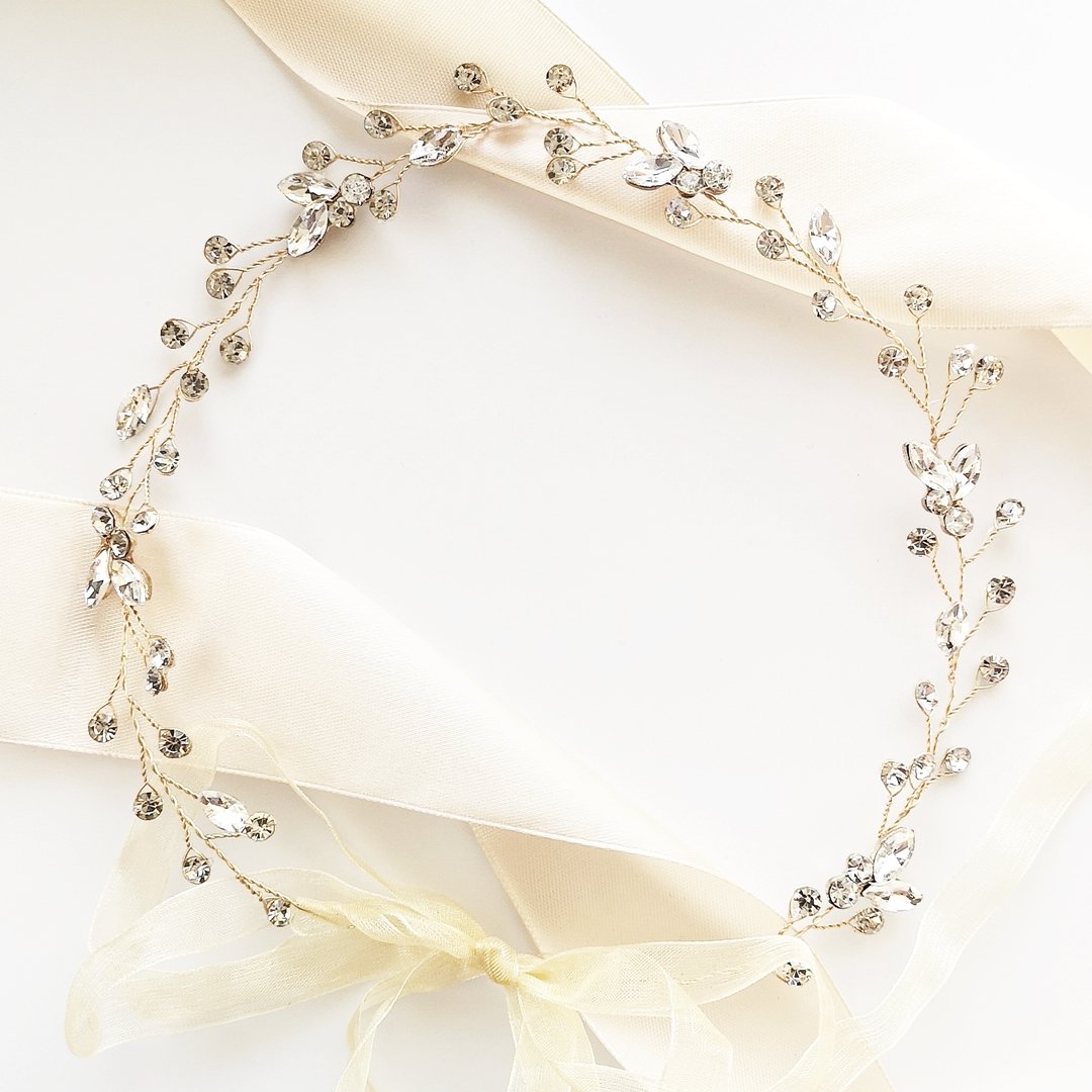 Opaska gałązka ślubna delikatna i błyszcząca złota ślub kryształki listki boho