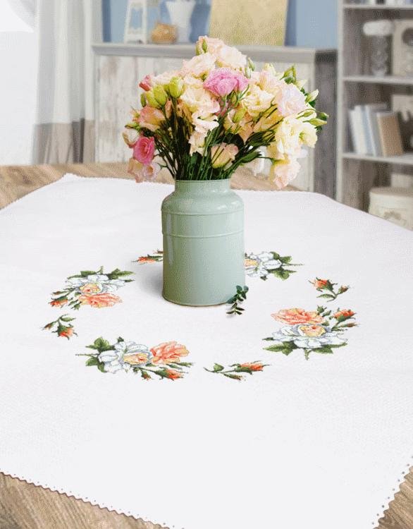 Haft krzyżykowy - Zestaw do haftu - Obrus z różami