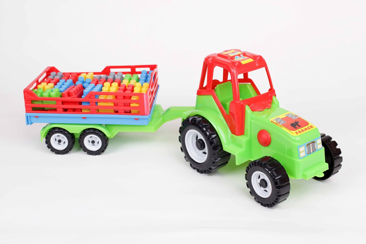 Traktor Z Przyczepą I Klockami
