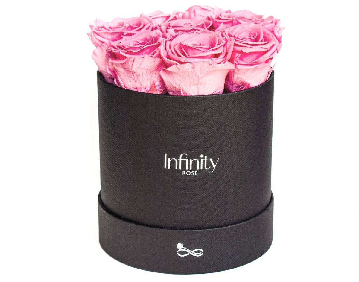 Jasnoróżowe Stabilizowane Wieczne Róże W Czarnym Dużym Flower Boxie Infinity Rose
