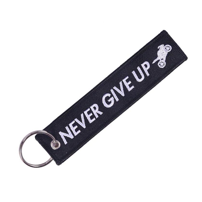 Brelok Do Kluczy Never Give Up Nigdy Się Nie Poddawaj
