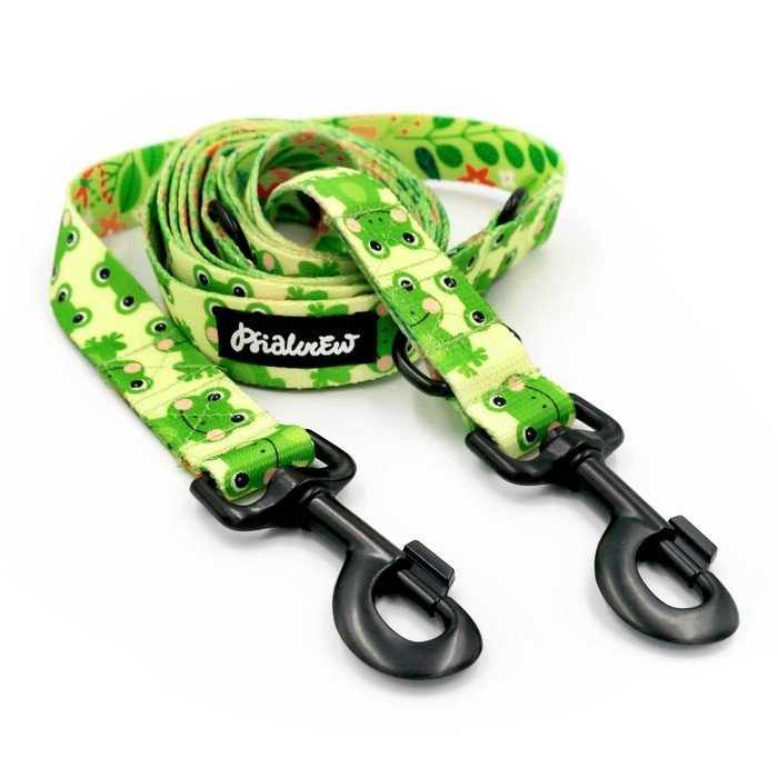 Długa Smycz Dla Psa Przepinana Regulowana Zielone Żabki Psiakrew, szerokość 2,5 cm, karabińczyk 8cm czarny-220 cm
