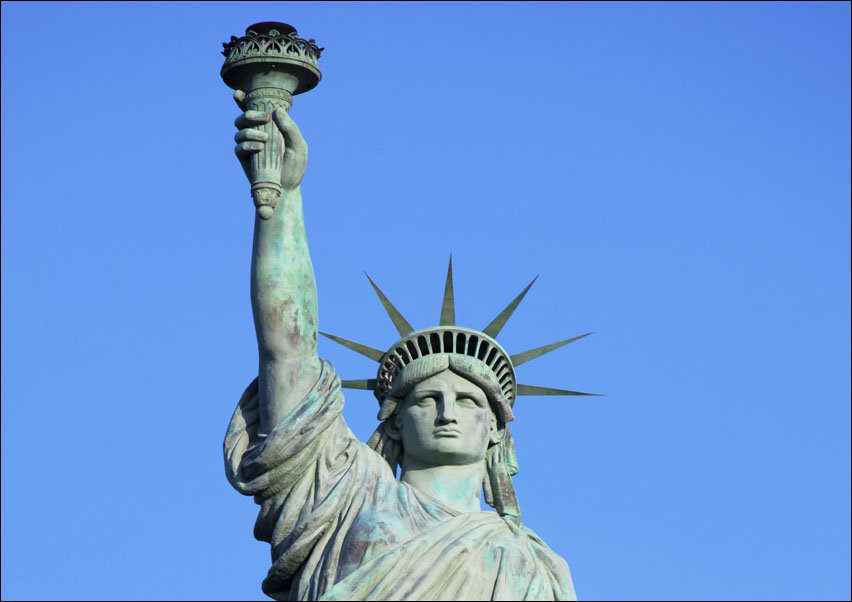 A bronze replica, one-fifth the size of the Statue of Liberty, commissioned by Frank Park, Carol Highsmith - plakat 100x70 cm