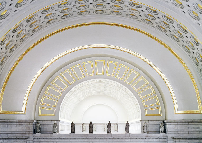 Balcony level of Washington’s Union Station soon after an extensive renovation in the 1980s., Carol Highsmith - plakat 100x70 cm