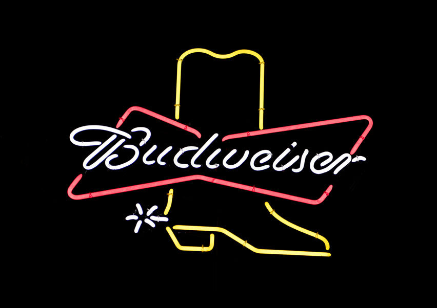 Budveiser beer neon sign in the Stockyards District of Fort Worth, Texas, Carol Highsmith - plakat 100x70 cm