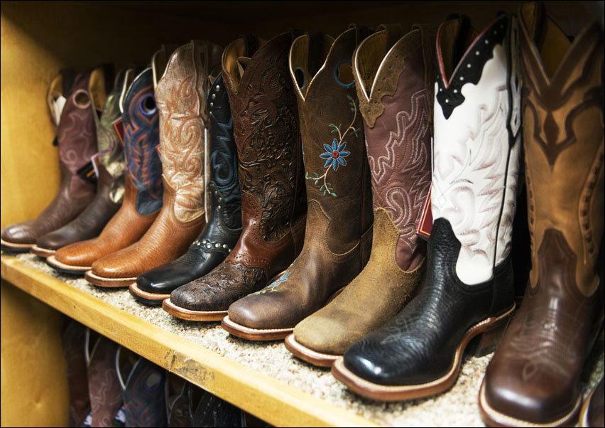 Fancy cowboy boots for sale at the San Antonio Stock Show and Rodeo, Carol Highsmith - plakat 80x60 cm