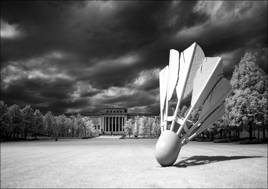 Infrared view of the Nelson Atkins Art Museum in Kansas City, Missouri., Carol Highsmith - plakat 100x70 cm
