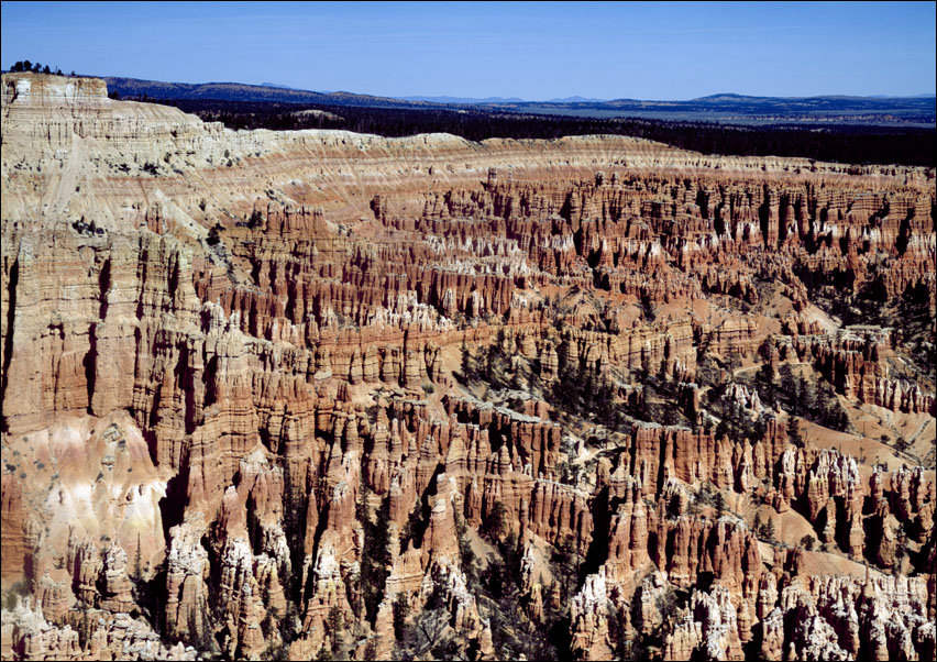 Procession of ’hoodoo’ formations in Bryce Canyon National Park., Carol Highsmith - plakat 70x50 cm