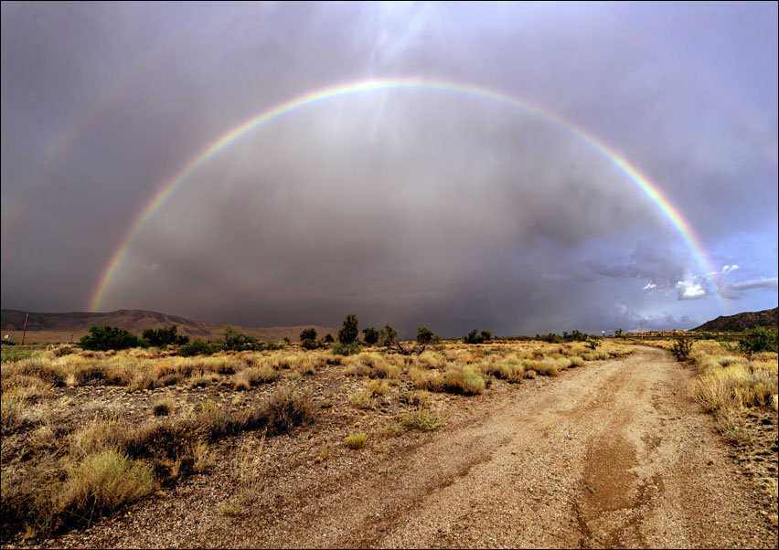 Rainbow across a dirt road near the settlement of Antares in northwestern Arizona., Carol Highsmith - plakat 70x50 cm