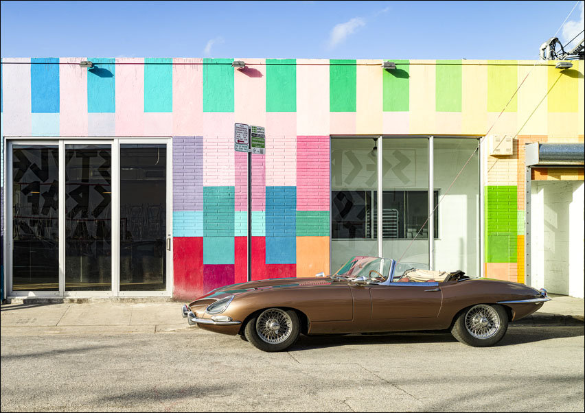 Storefront and snazzy car in the Wynwood neighborhood of Miami, Florida., Carol Highsmith - plakat 29,7x21 cm