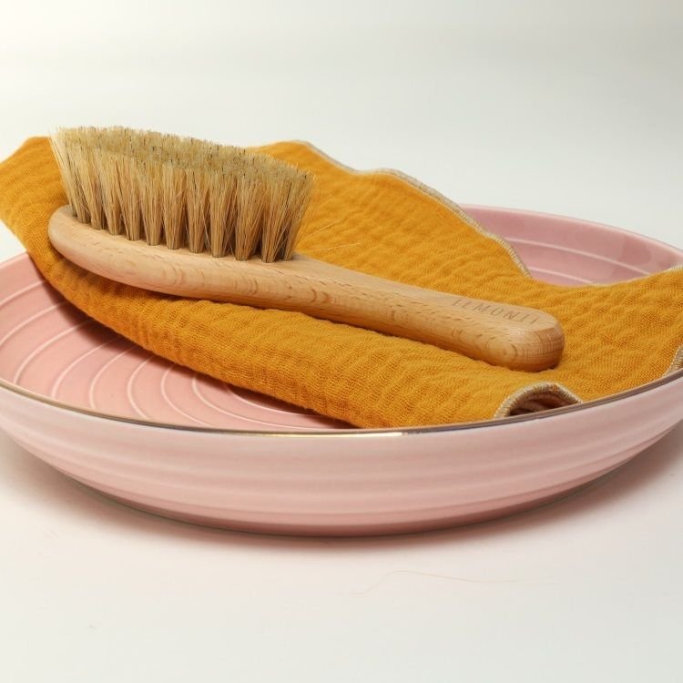 Szczotka Na Ciemieniuchę Z Muślinową Myjką